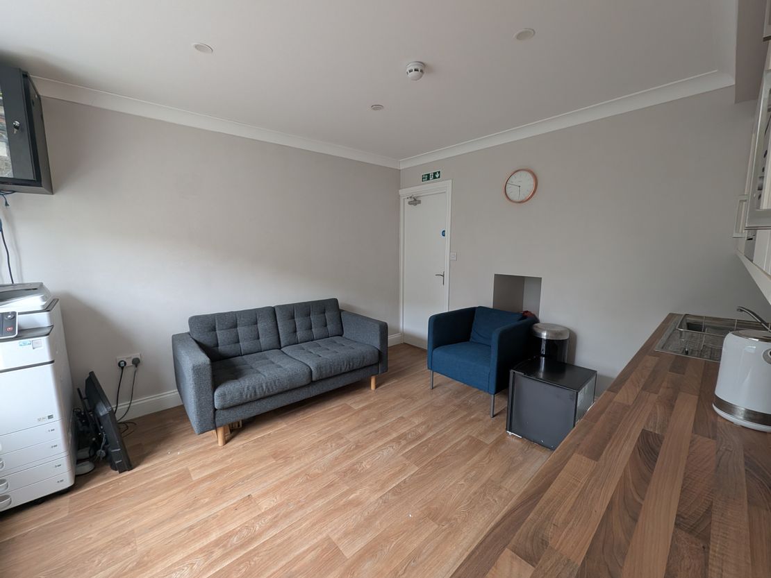 Ground Floor 65 High Street, Ashford, Kent, TN24 8SG