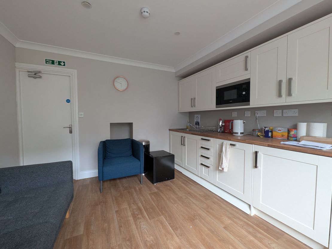 Ground Floor 65 High Street, Ashford, Kent, TN24 8SG