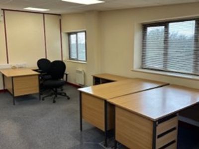 Property Image for South Barn, Crockham Park, Main Road, Crockham Hill, Edenbridge, Kent, TN8 6SR