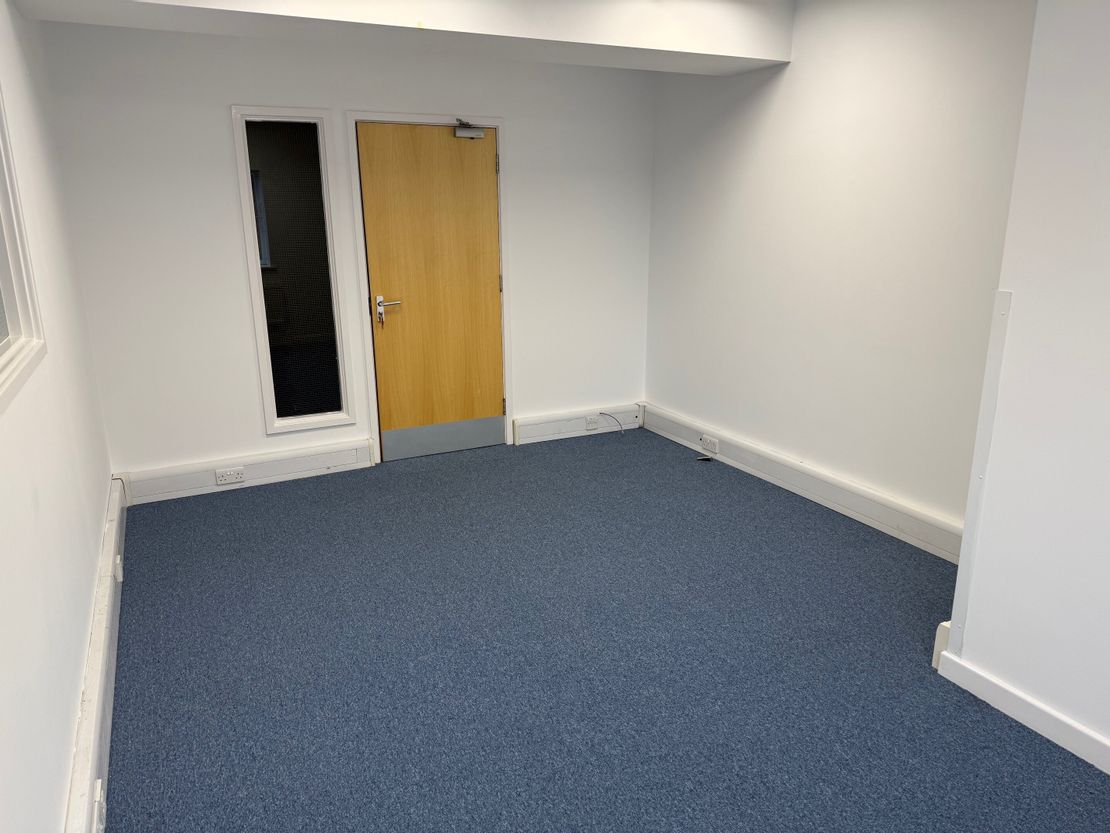 Binns Close, Coventry, West Midlands, CV4 9TB