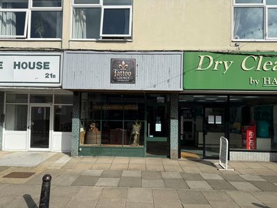 Property Image for 21 Lavant Street, Petersfield, GU32 3EL