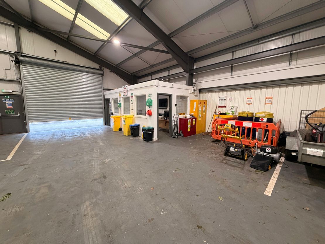 9E Farnham Trading Estate, Farnham, GU9 9NN