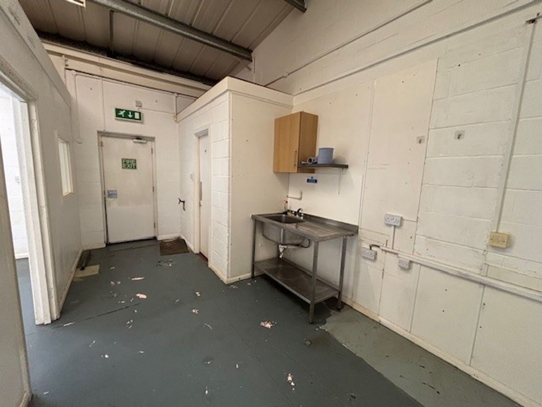 Unit 15, Hove Enterprise Centre, Basin Road North, Portslade, Brighton, BN41 1UY