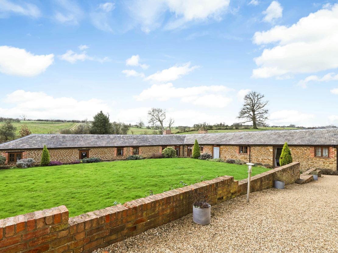 Multi-use Commercial Units, Fawsley Estate, Daventry, NN11 3BU