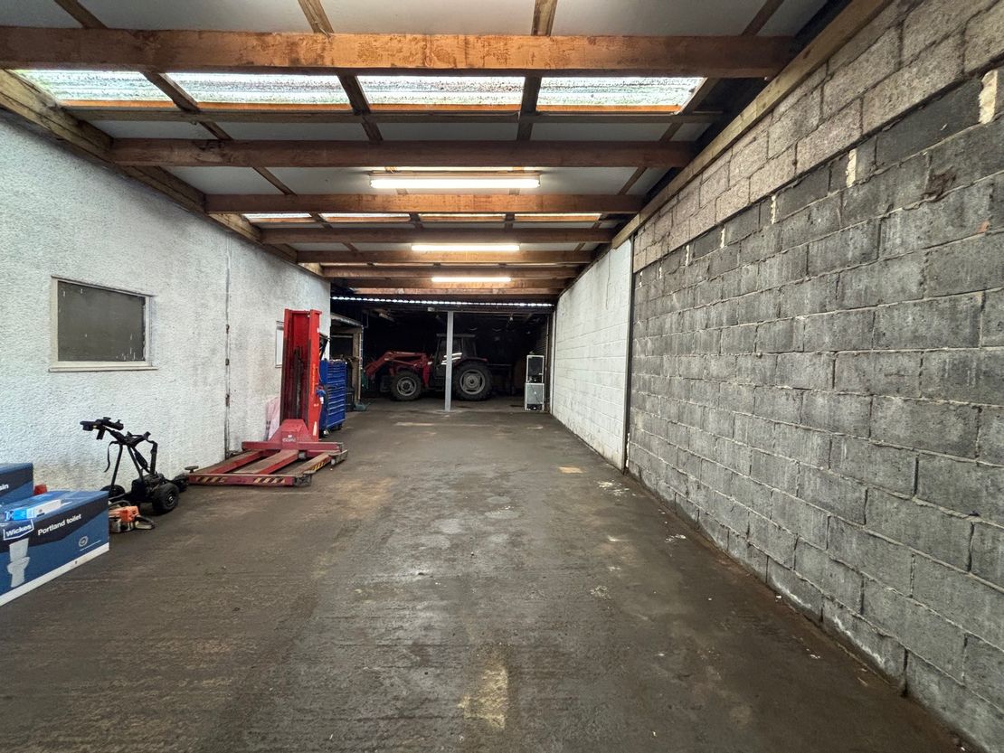 Workshop and Yard, Stirling Road, Milnathort, Kinross, KY13 9XG