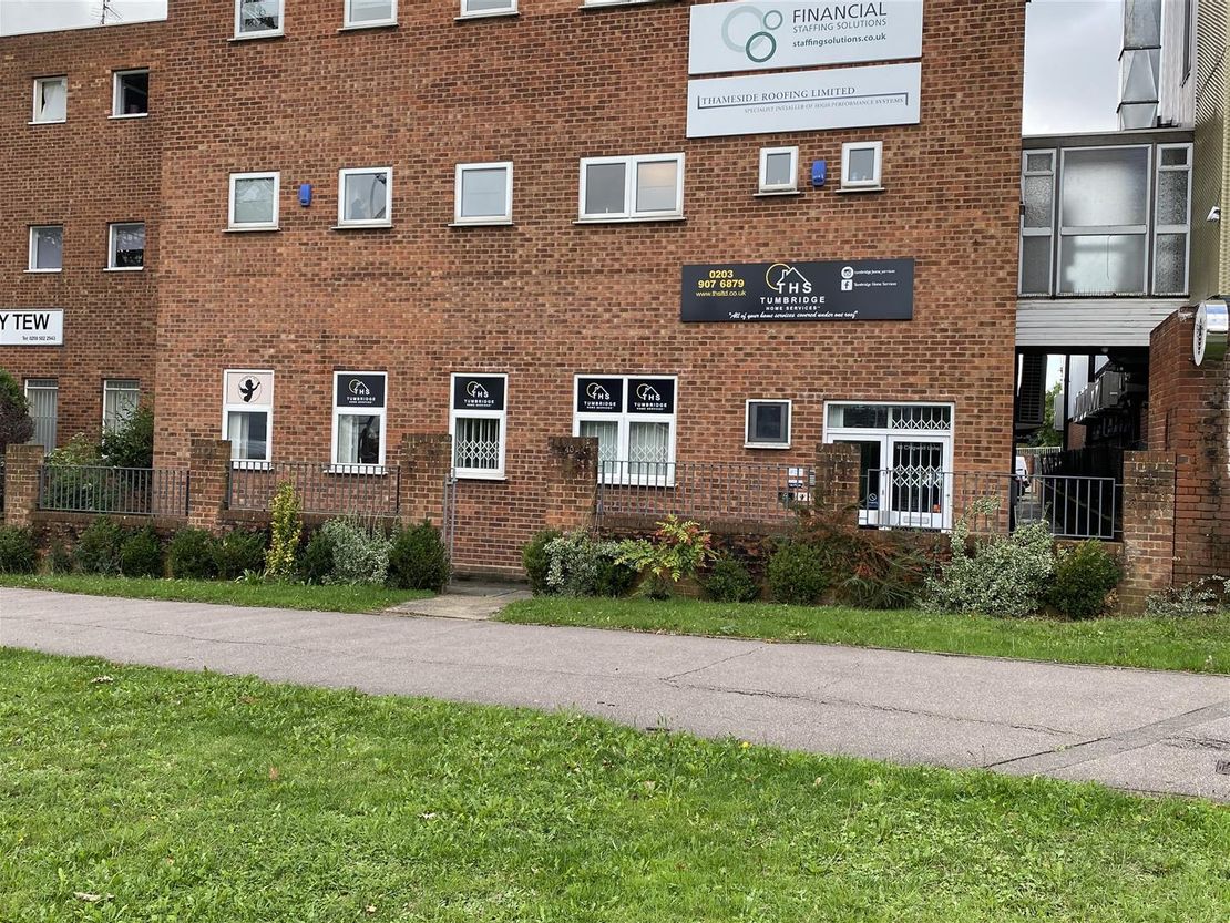Chigwell Lane, Loughton