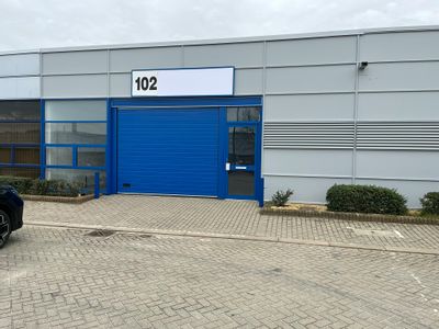 Property Image for 102 Tanners Drive, Blakelands, Milton Keynes, MK14 5BP