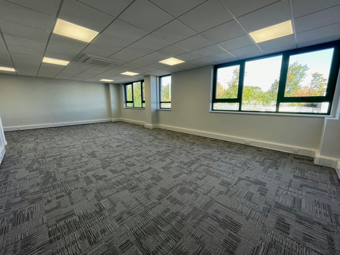 Unit 19 North Orbital Commercial Park, Napsbury Lane, St. Albans, AL1 1XB