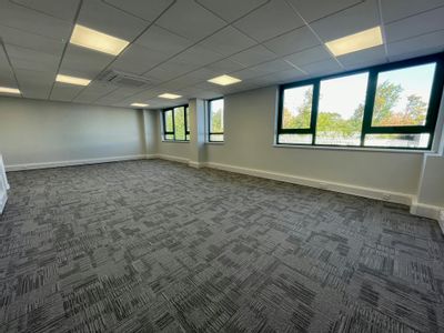 Property Image for Unit 19 North Orbital Commercial Park, Napsbury Lane, St. Albans, AL1 1XB