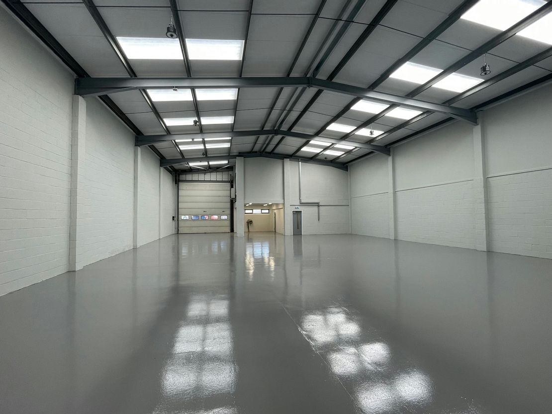 Unit 19 North Orbital Commercial Park, Napsbury Lane, St. Albans, AL1 1XB