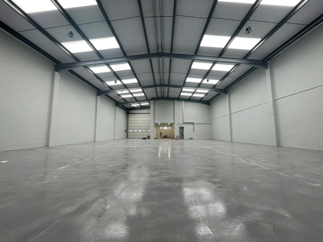 Unit 19 North Orbital Commercial Park, Napsbury Lane, St. Albans, AL1 1XB