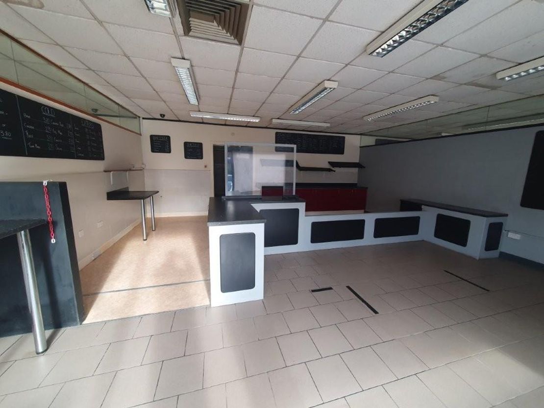 Unit 5, Moorfield Shopping Centre, Park Road West, Crosland Moor
