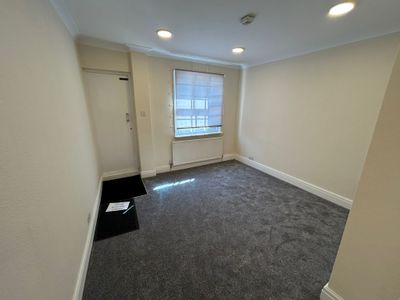 Property Image for 17 High Street, Redbourn, St. Albans, Hertfordshire, AL3 7LE