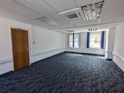 Property Image for 32 Church Street, Rickmansworth, WD3 1DJ