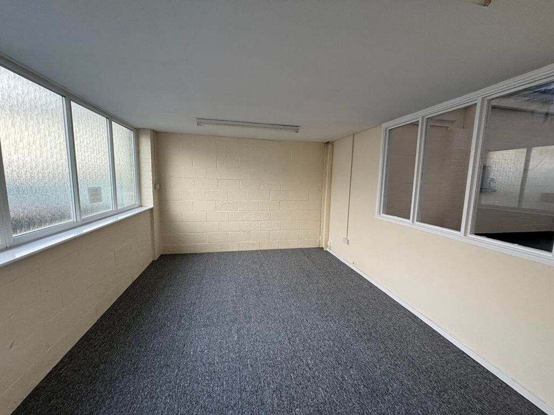 Unit 10F, Britannia Estate, Leagrave Road, Luton, Bedfordshire, LU3 1RJ