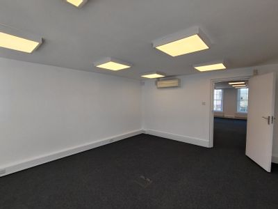 Property Image for Winterton House, High Street, Westerham, Kent, TN16 1AT