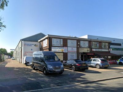 Property Image for First Floor Offices, Bradleys Business Centre, Central Way, Feltham, TW14 0XQ