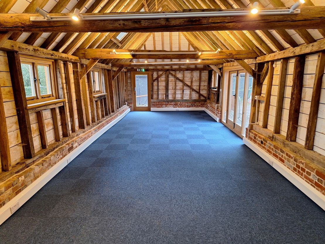 Stewarts Barn, Castle Lane, West Grinstead, Horsham, West Sussex, RH13 8LH