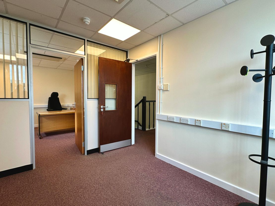 B1 & B2 Pierson Court, Wilbury Way, Hitchin, SG4 0TY