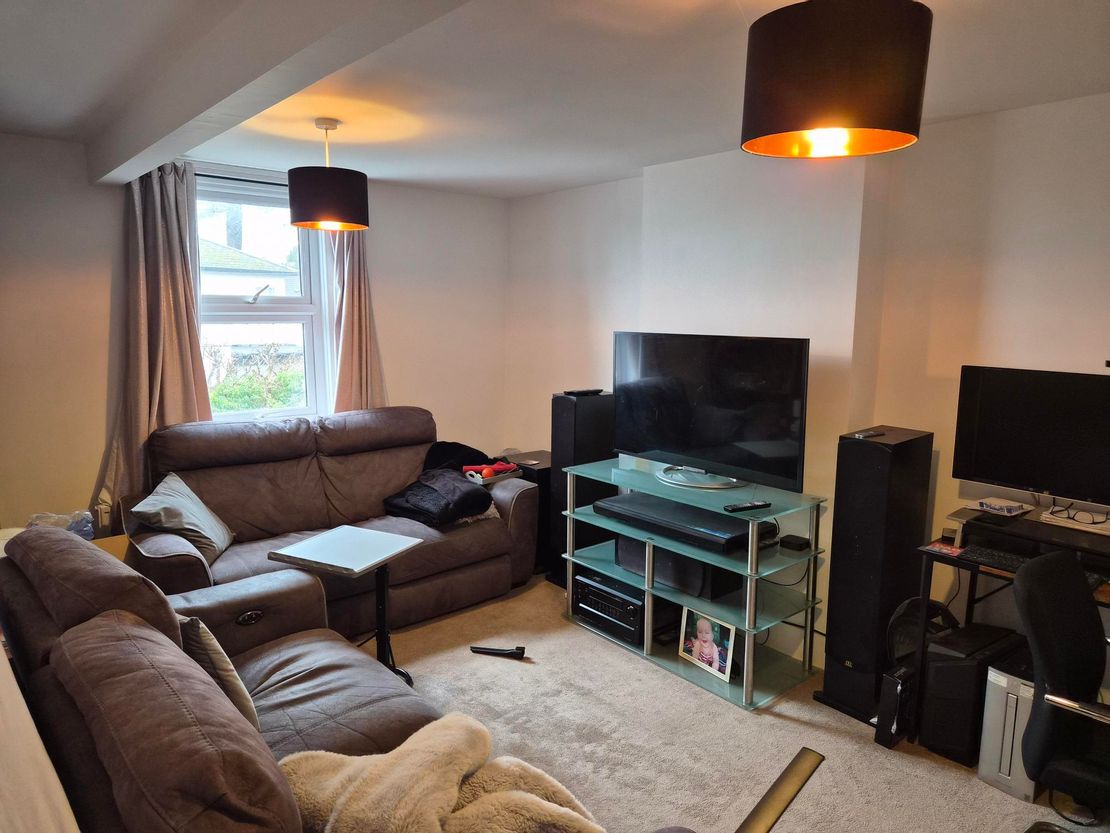 Marlborough Garage, Mount Ephraim, Tunbridge Wells, Kent, TN4 8BB