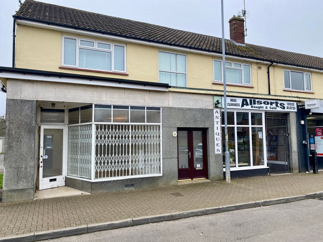 96 Clarence Road, Leighton Buzzard, Bedfordshire, LU7 3EL
