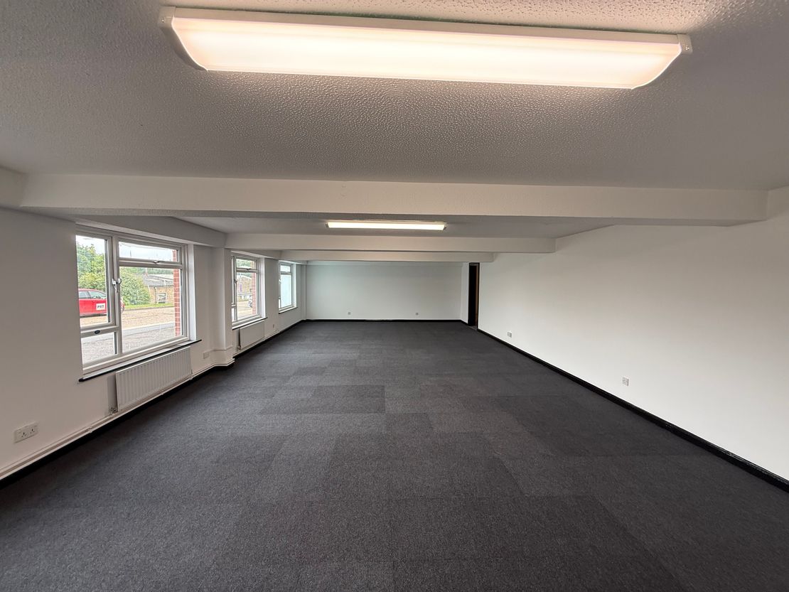 Unit 8, Station Road Industrial Estate, Hailsham, East Sussex, BN27 2EY
