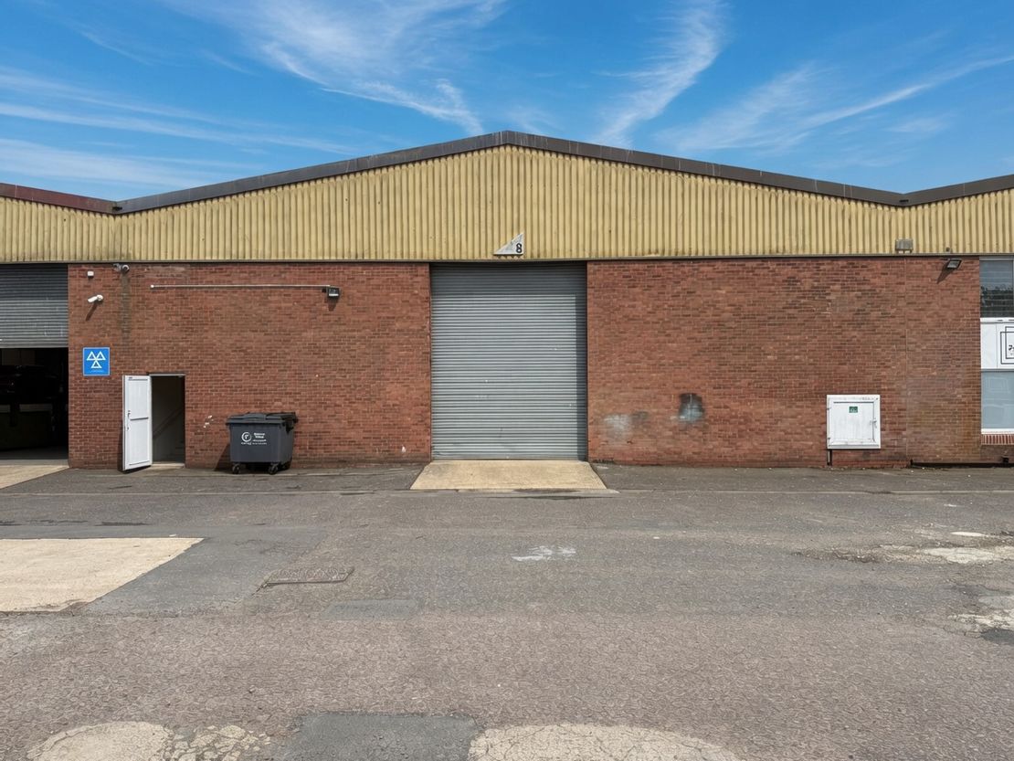 Unit 8, Station Road Industrial Estate, Hailsham, East Sussex, BN27 2EY