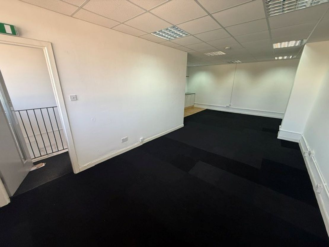 B7 Laser Quay, Culpeper Close, Medway City Estate, Rochester, Kent, ME2 4HU