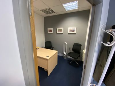 Property Image for 78-82 Station Road, New Milton, Hampshire, BH25 6LE