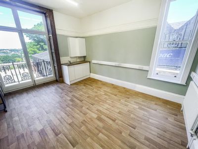 Property Image for The Kaye Suite, 92 New North Road, Huddersfield