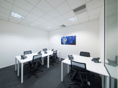 Property Image for Bath Road, 268, Slough, Berkshire, United Kingdom, SL1 4DX