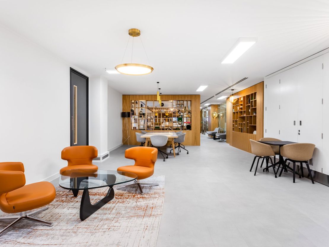 Berkeley Square, Berkeley Square House, London, Greater London, United Kingdom, W1J 6BD