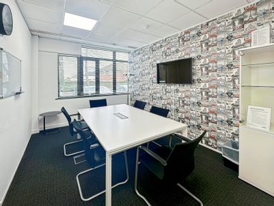 Property Image for Aston Court, 1, High Wycombe, Buckinghamshire, United Kingdom, HP11 1JU