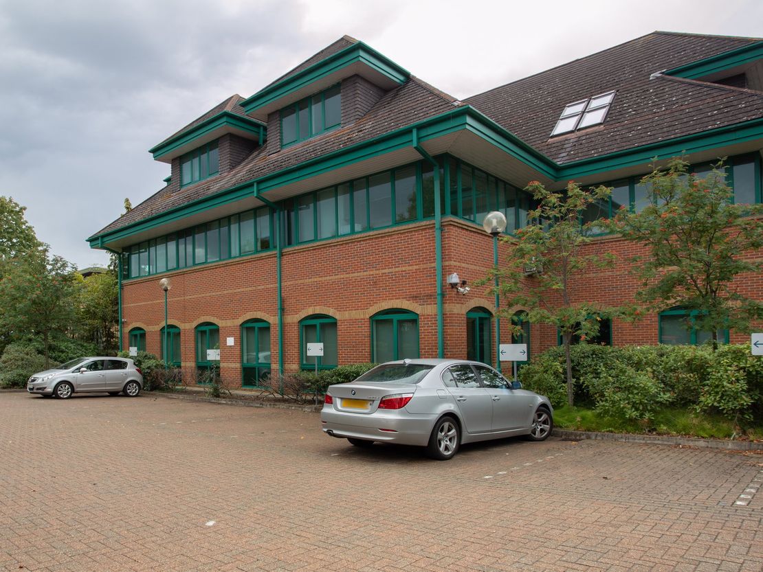 Kingston Road, Dorset House, Leatherhead, Surrey, United Kingdom, KT22 7PL
