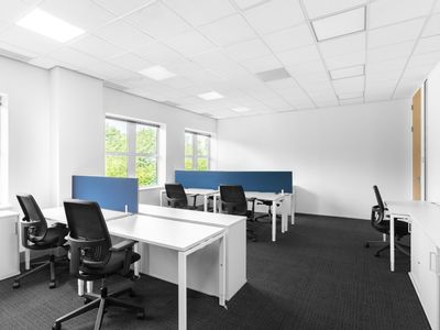 Property Image for Capability Green, 960, Luton, Bedfordshire, United Kingdom, LU1 3PE