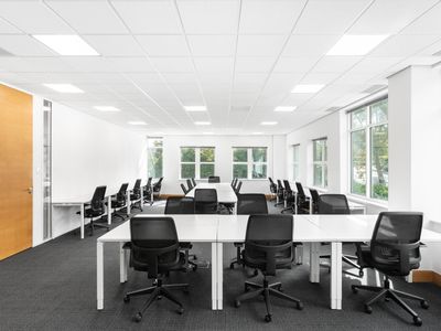 Property Image for Capability Green, 960, Luton, Bedfordshire, United Kingdom, LU1 3PE