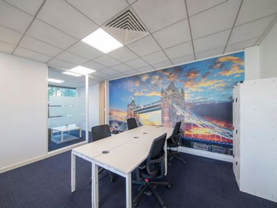 Property Image for Fairbourne Drive, Milton Keynes, Buckinghamshire, United Kingdom, MK10 9RG