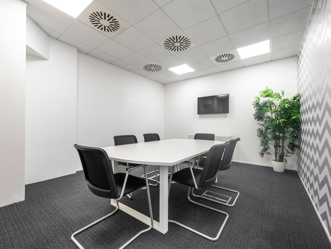 Western Road, Ground Floor, Portsmouth, Hampshire, United Kingdom, PO6 3EZ