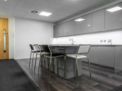 Property Image for Western Road, Ground Floor, Portsmouth, Hampshire, United Kingdom, PO6 3EZ