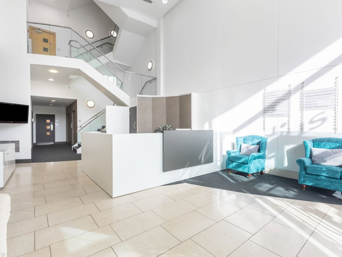 London Road, Castle Court, 41, Reigate, Surrey, United Kingdom, RH2 9RJ