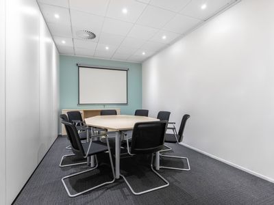 Property Image for London Road, Castle Court, 41, Reigate, Surrey, United Kingdom, RH2 9RJ