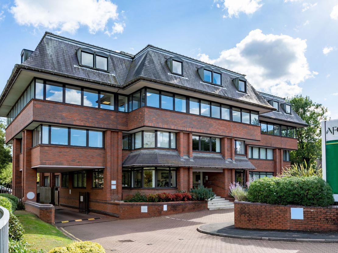 Worthing Road, 2nd, Horsham, West Sussex, United Kingdom, RH12 1TL