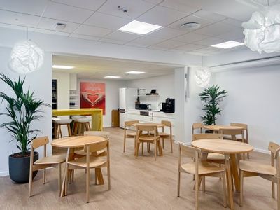 Property Image for Victoria Square, Fountain Court, St. Albans, Hertfordshire, United Kingdom, AL1 3TF