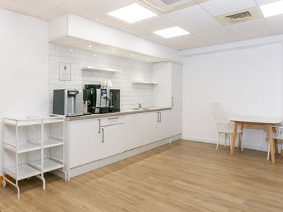 Property Image for Chivers Way, Regus, Cambridge, Cambridgeshire, United Kingdom, CB24 9AD