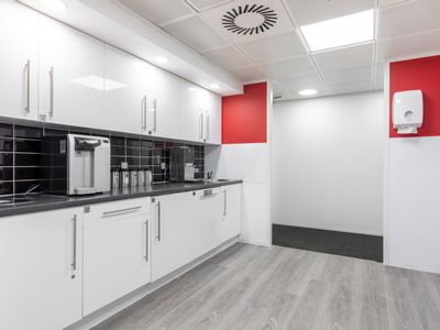 Property Image for 106 Queens Road, 3rd, Brighton, East Sussex, United Kingdom, BN1 3XF
