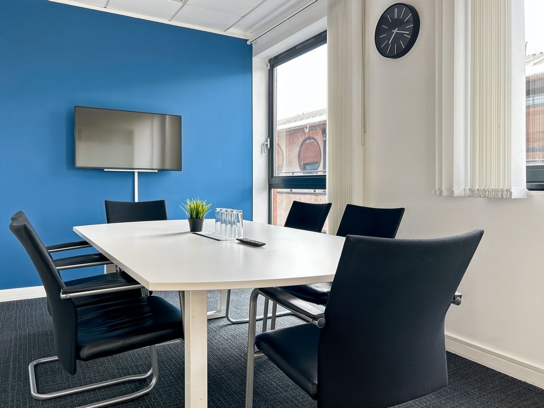 Cromac Square, Forsyth House, Belfast, County Antrim, United Kingdom, BT2 8LA