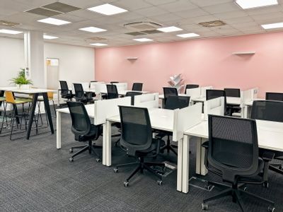 Property Image for Cromac Square, Forsyth House, Belfast, County Antrim, United Kingdom, BT2 8LA