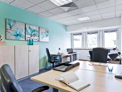Property Image for Solihull Parkway, 4200, Birmingham, West Midlands, United Kingdom, B37 7YN