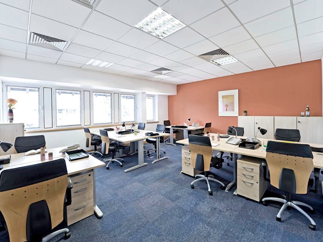 Solihull Parkway, 4200, Birmingham, West Midlands, United Kingdom, B37 7YN