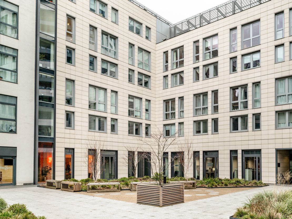 City Road, 167, London, Greater London, United Kingdom, EC1V 1NR